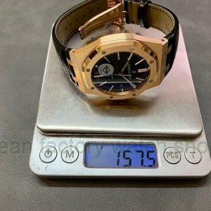 APS Factory “Counterweight” Audemars Piguet Royal Oak Selfwinding 41mm 15400OR.OO.D002CR.01 Rose Gold Leather Strap Black Dial weighing 157.5g on scale