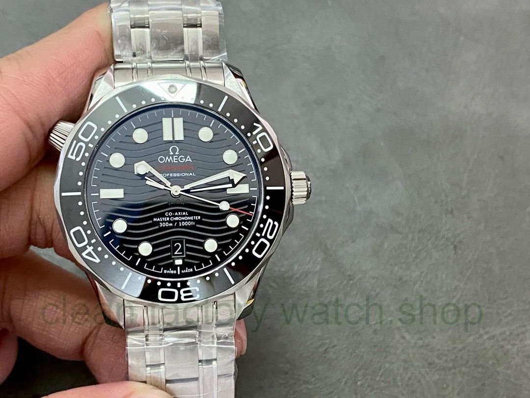 189afccc 5131 455d 9107 cefc529afc84 Clean Factory Watch