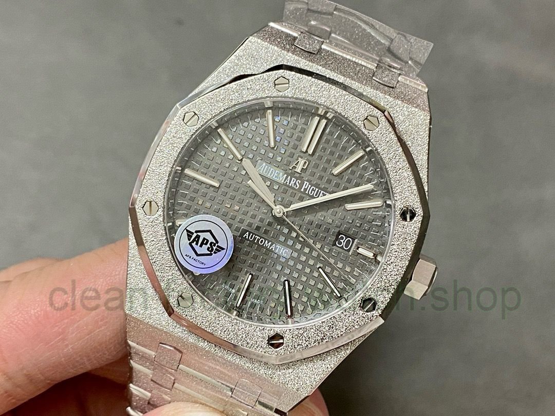 1b5f5d51-81fb-4fd8-ae56-d18cf43bd239 1b5f5d51-81fb-4fd8-ae56-d18cf43bd239