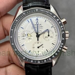 OM Factory Omega Speedmaster Professional Moonwatch Apollo 13 45th Anniversary Snoopy Award 311.32.42.30.04.003  42mm Steel Leather Strap White Dial