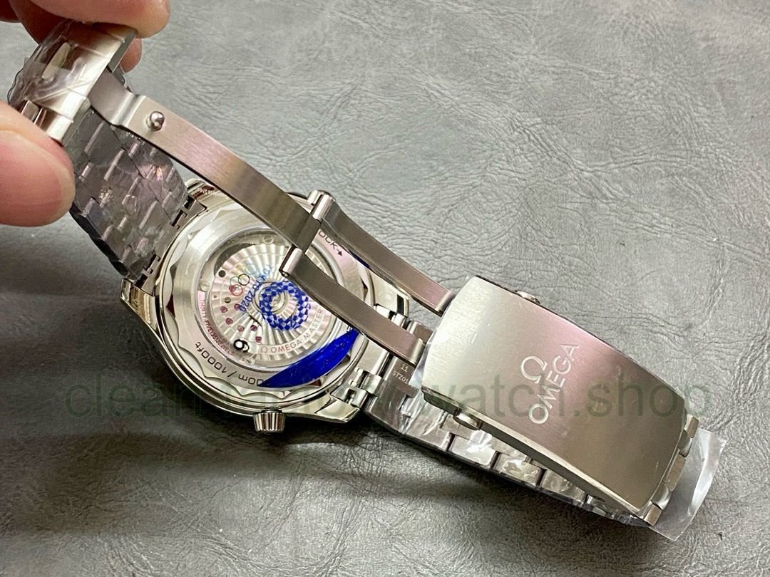 2e644dbd-7e43-4cbb-a244-41e1353ba717 2e644dbd-7e43-4cbb-a244-41e1353ba717