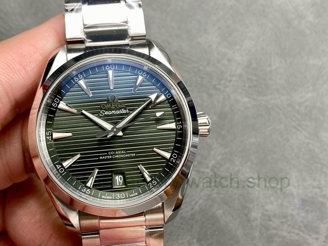 VS Factory Omega Seamaster Aqua Terra 220.10.41.21.01.001 41mm Full Steel Olive Green Dial 1 4a3d388b 33d8 49cc b608 39723c8171c9 Clean Factory Watch