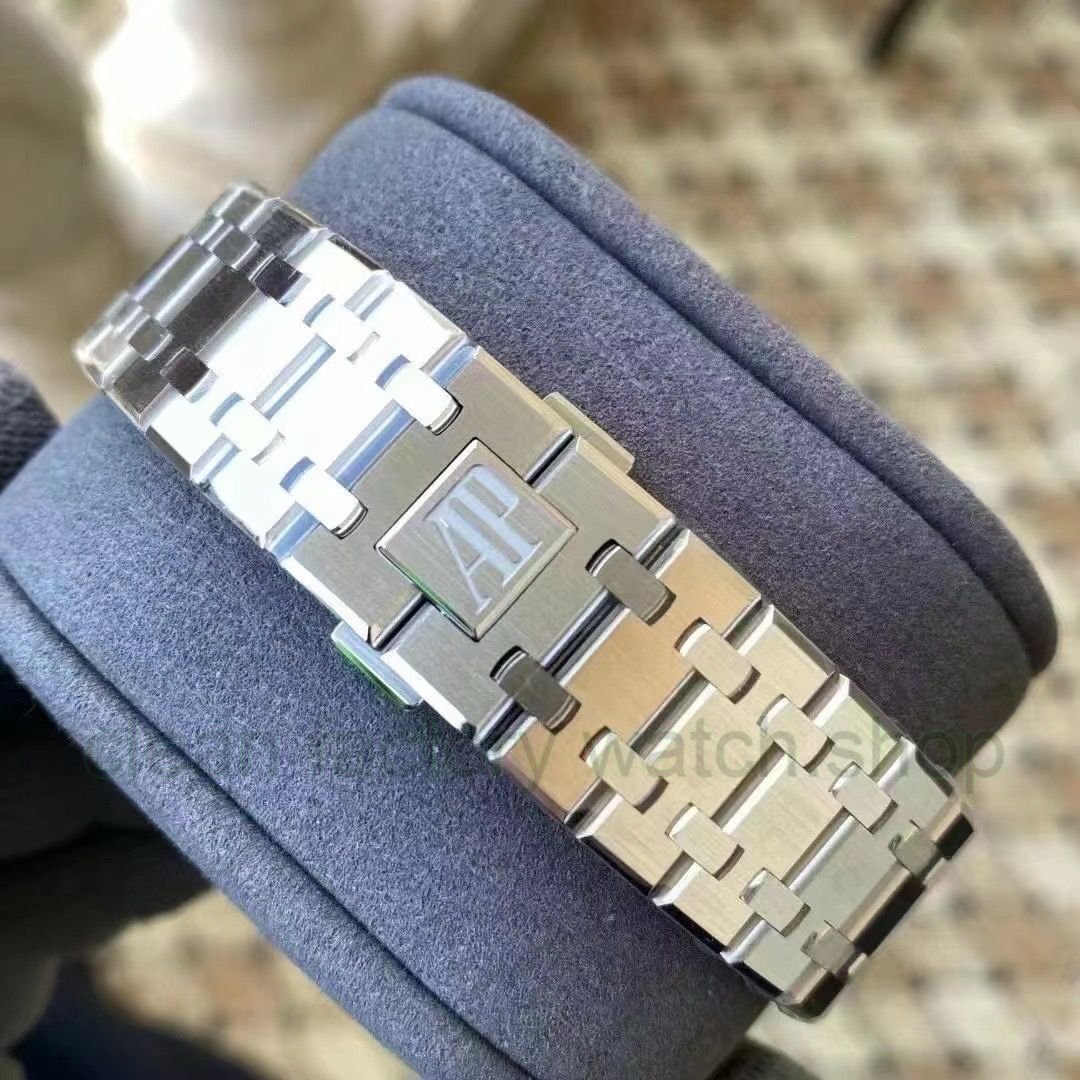 4e7af0b0-426d-4db7-8cdf-8f9e9074743f 4e7af0b0-426d-4db7-8cdf-8f9e9074743f