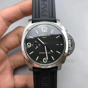 5e539f8a 8039 47d6 bcb6 604dc3b0baf6 1 Clean Factory Watch