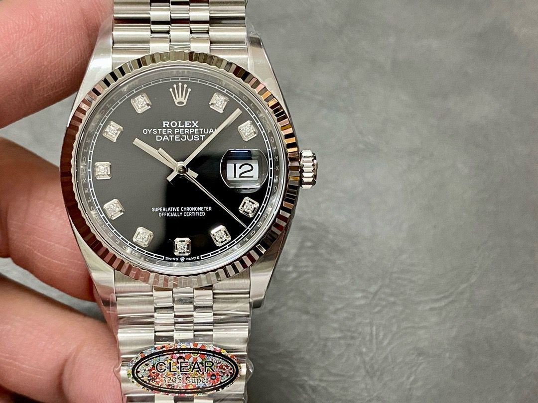 7665f2dc 0bf0 4a8d ad97 3811fc4abf35 3 Clean Factory Watch