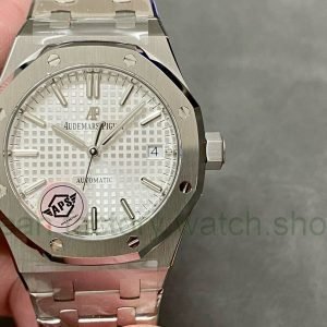 7bddb8d1 3965 40dc b93c bce6ea049b9a Clean Factory Watch