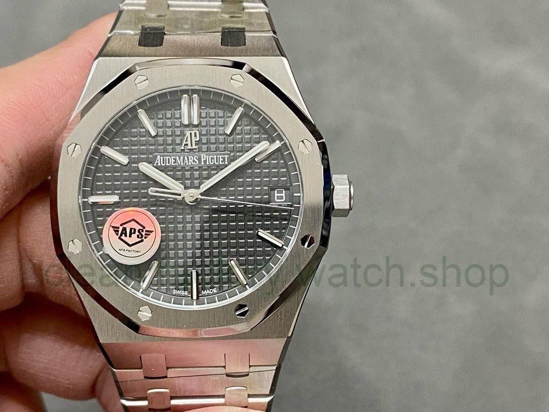 a70ff746 d0d6 4ca0 ae9e e6411f5d0307 Clean Factory Watch