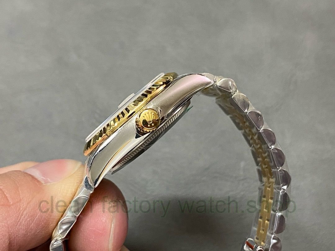 ab4f0fd9-9235-4501-aeb9-aa21533acbc3 ab4f0fd9-9235-4501-aeb9-aa21533acbc3