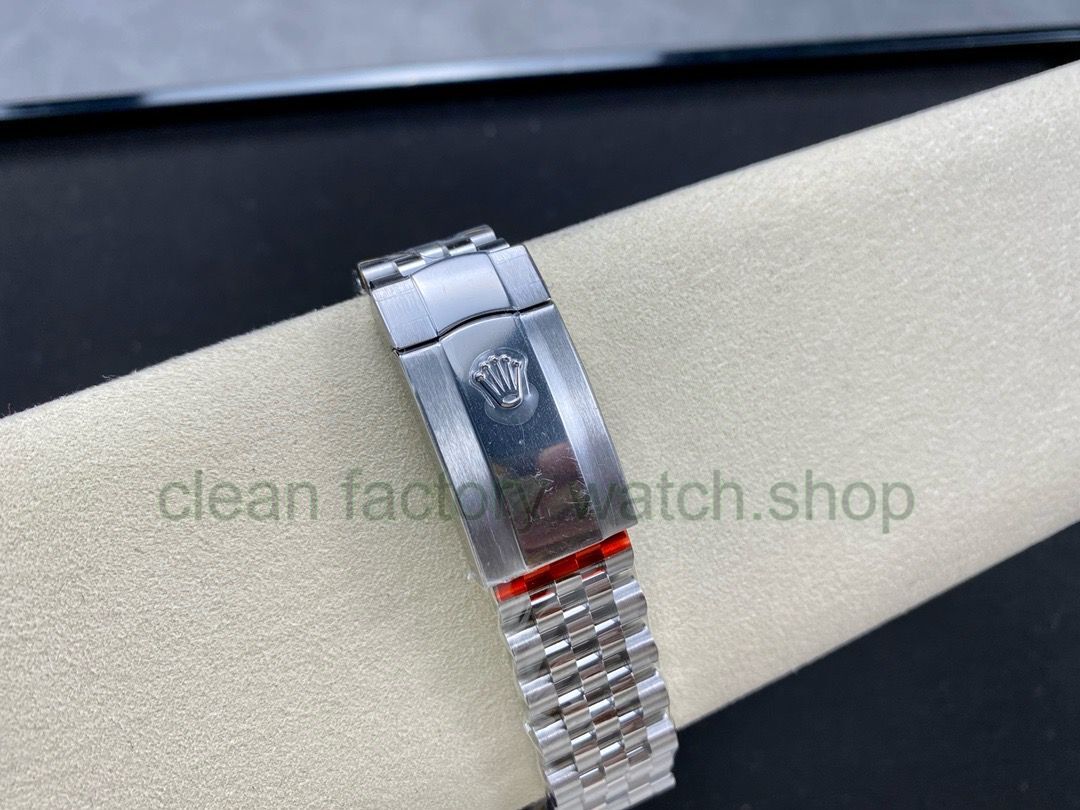 d9857dcf-db4d-451c-9bf2-c104dd5eb12d d9857dcf-db4d-451c-9bf2-c104dd5eb12d