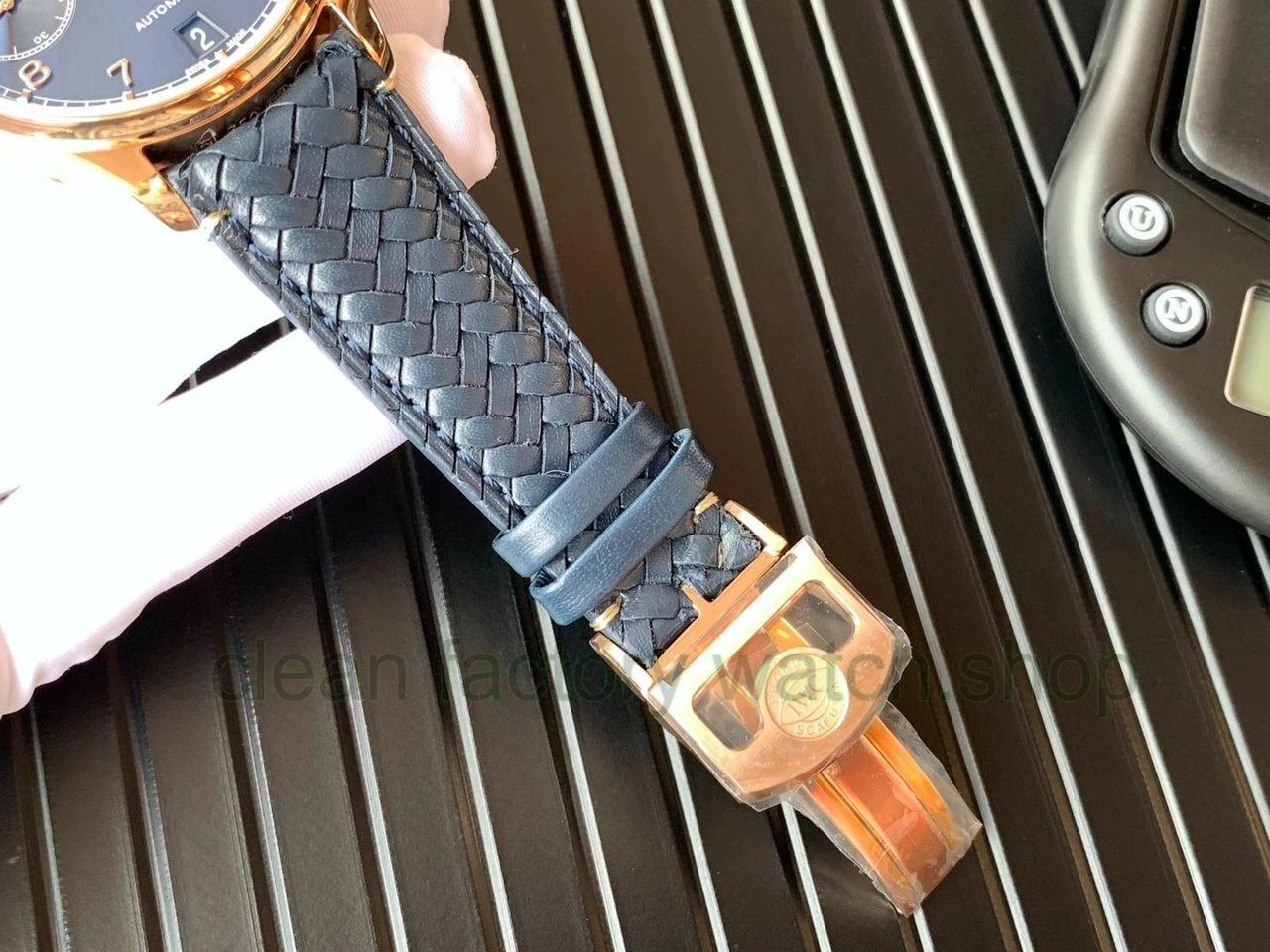 ddb1739a-c563-482b-a7ed-36ceeaf2c5b4 ddb1739a-c563-482b-a7ed-36ceeaf2c5b4