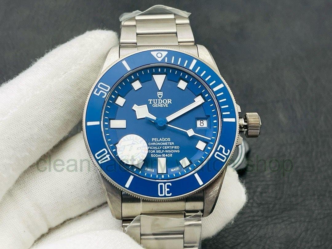 f12baf27 3033 4212 8dfa ef381fbf06fd Clean Factory Watch