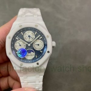 fb6ca0bc 598f 438d 967e d04fea4ef09c Clean Factory Watch