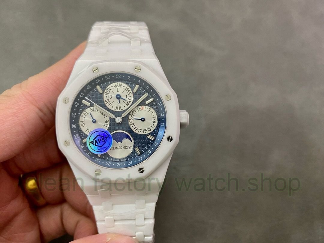 fb6ca0bc 598f 438d 967e d04fea4ef09c Clean Factory Watch