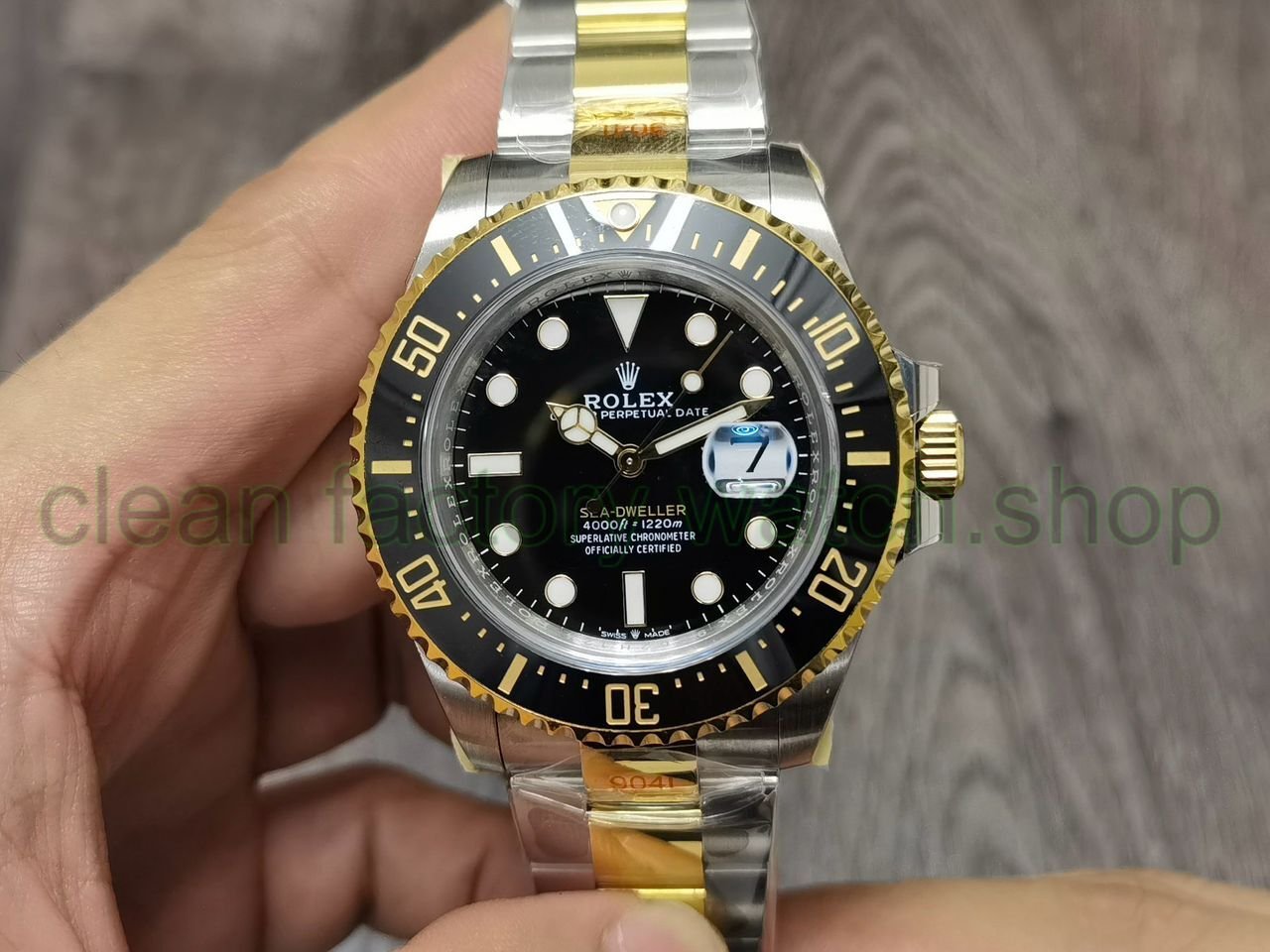 0da1a830 3e25 4668 ad7c be393769d1a5 Clean Factory Watch