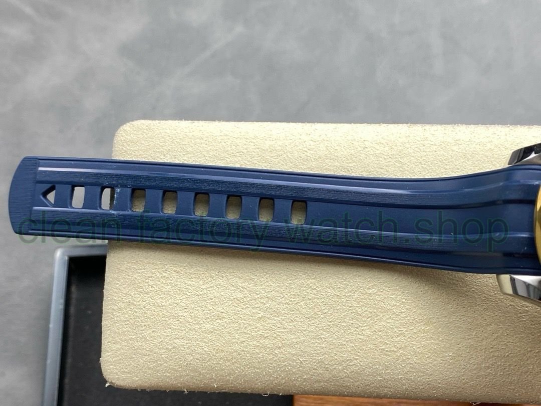 1fb01b17-4bad-44c2-ba26-d9e3f6815457 1fb01b17-4bad-44c2-ba26-d9e3f6815457