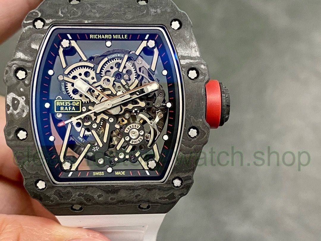 2b744da7 a376 4abb b37f 7a257baf4356 Clean Factory Watch