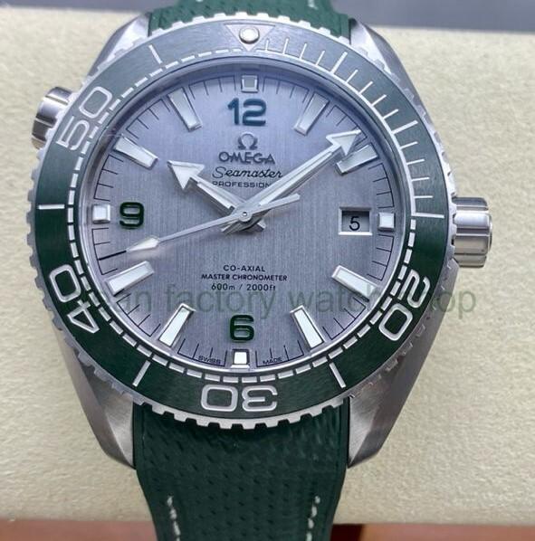 VS Factory Omega Seamaster Planet Ocean 215.32.44.21.06.001 43.5mm Green Rubber Strap Arabic Numerals Grey Dial 1 6944aac5 c270 4a8b b87c a08cfcfae685 Clean Factory Watch