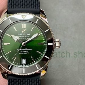 BLS Factory Breitling Superocean Heritage 42 LAB2010121L1S1 42mm Steel Rubber Strap Green Dial 3 6abe79cc de00 4abc 814b 8c1959667c20 Clean Factory Watch
