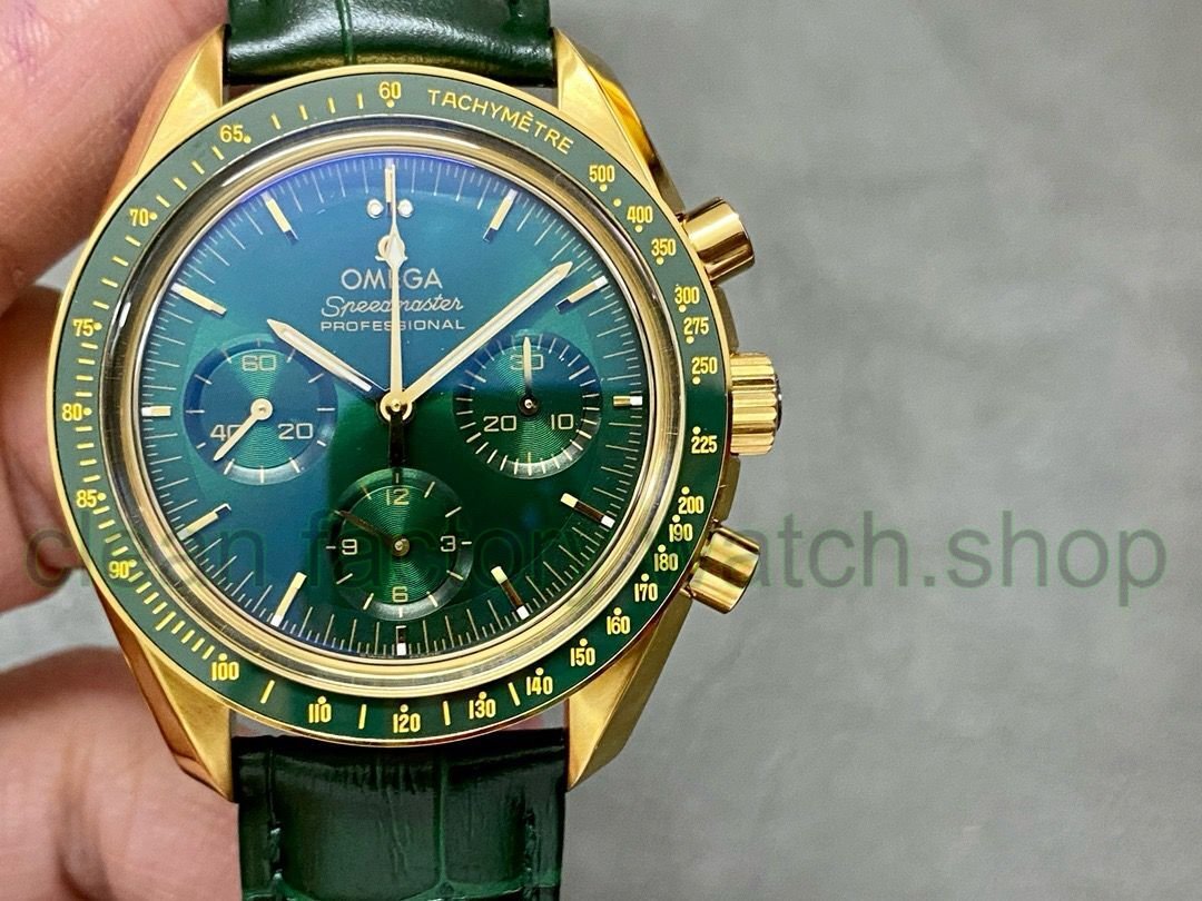 RM Factory Omega Speedmaster Professional Moonwatch 310.63.42.50.02.001 Gold Rubber Strap Green Dial 1 94b669ab 60a4 4dfe 924c 3ea23a748ee8 Clean Factory Watch
