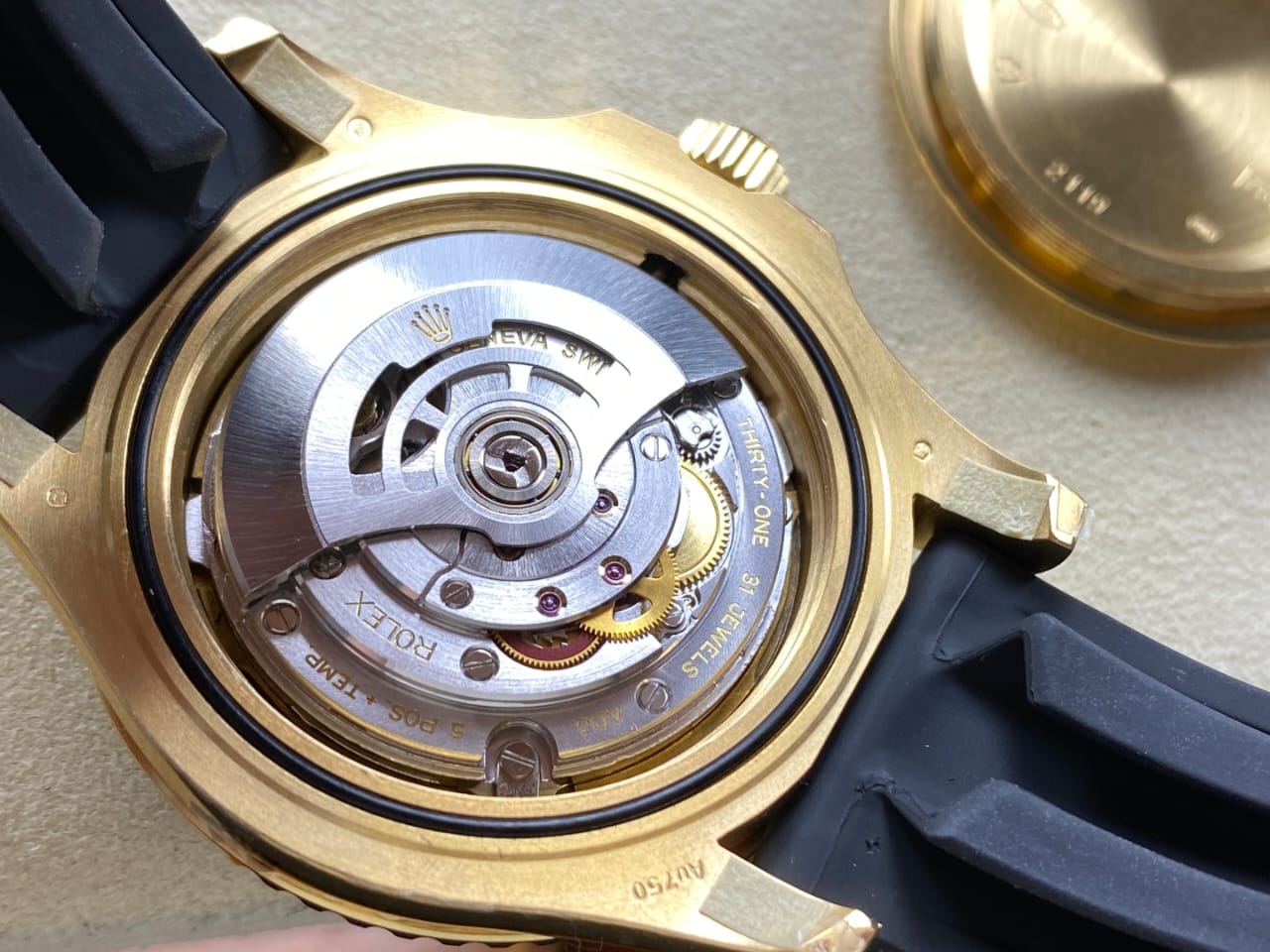 VS Factory Rolex Yacht-Master 42 226658 42mm Yellow Gold Rubber Strap Black Dial (4) VS Factory Rolex Yacht-Master 42 226658 42mm Yellow Gold Rubber Strap Black Dial (4)