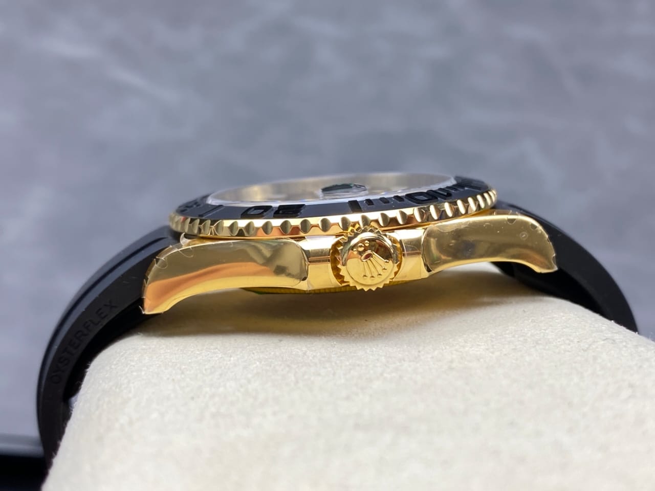 VS Factory Rolex Yacht-Master 42 226658 42mm Yellow Gold Rubber Strap Black Dial (7) VS Factory Rolex Yacht-Master 42 226658 42mm Yellow Gold Rubber Strap Black Dial (7)