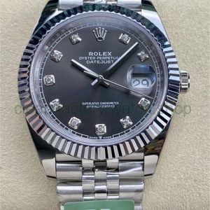 a60eb731 02b0 4679 b0f3 18be655daa5c Clean Factory Watch