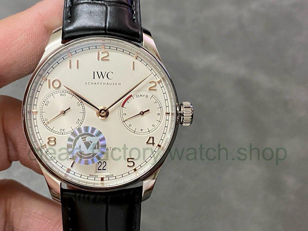 ae7c3757 daff 4b3f 8487 48eafbe0a194 Clean Factory Watch