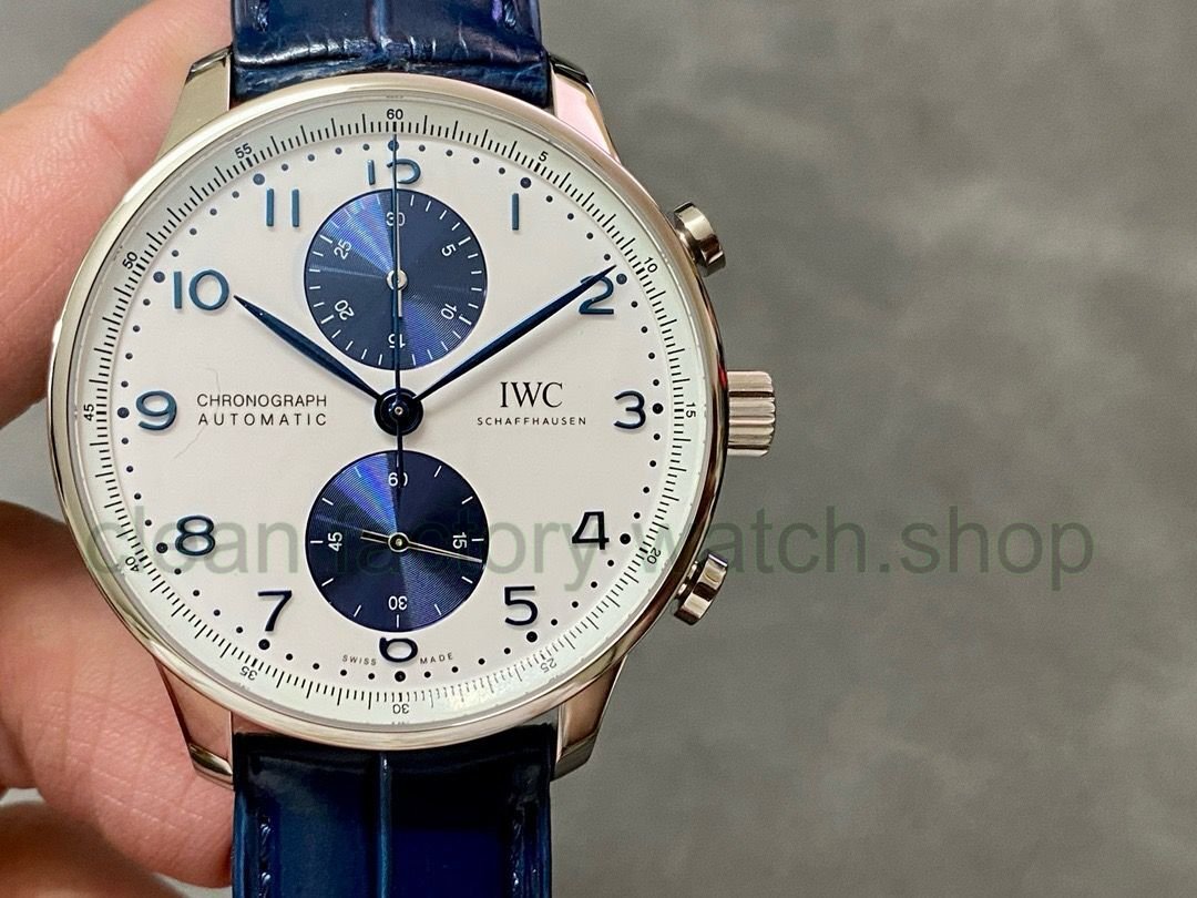 baeae8f5 d5d4 43af 9925 69d66c2bb2e8 Clean Factory Watch