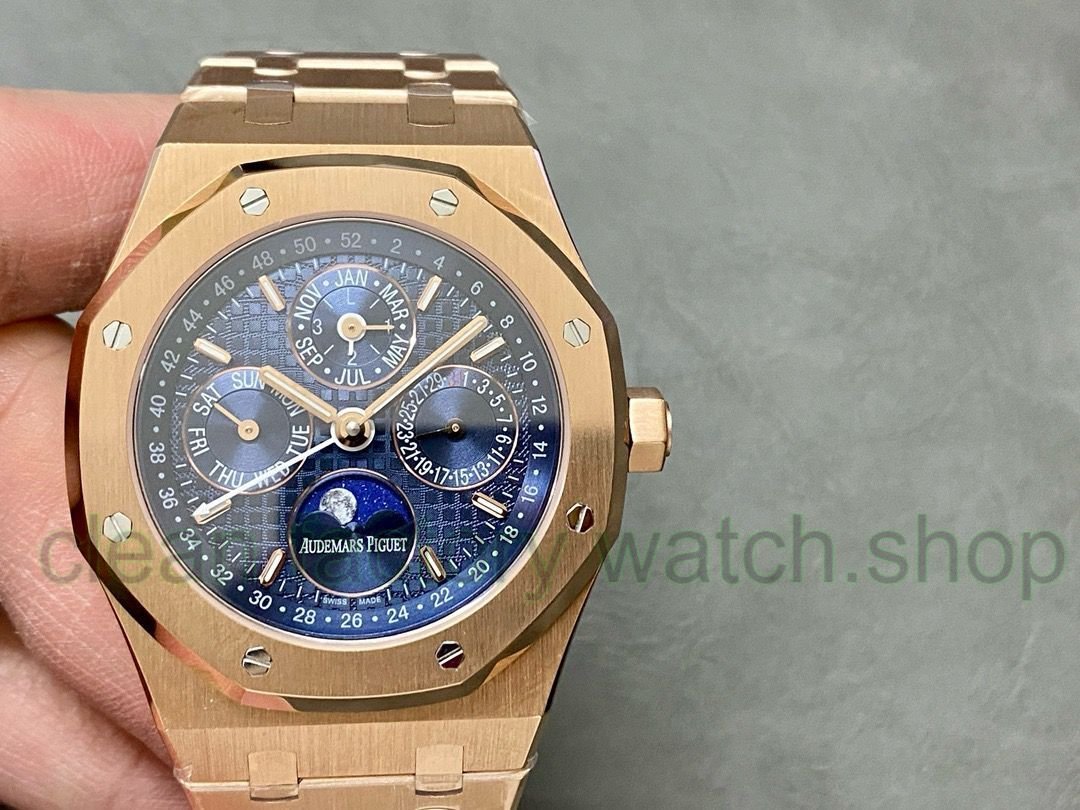 cba1e55f 5bbc 447b bf47 ec3d030b38f0 Clean Factory Watch