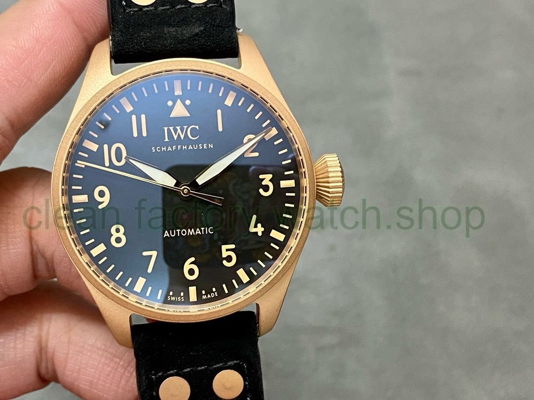 d861d21b 1ff7 4c4a a364 ae1a0d07981f Clean Factory Watch