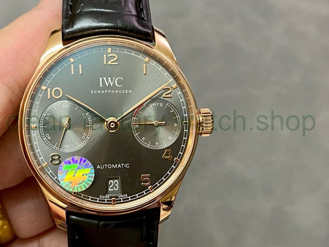 da2b5ce1 c6e4 4b04 80ef d27071c07b68 Clean Factory Watch