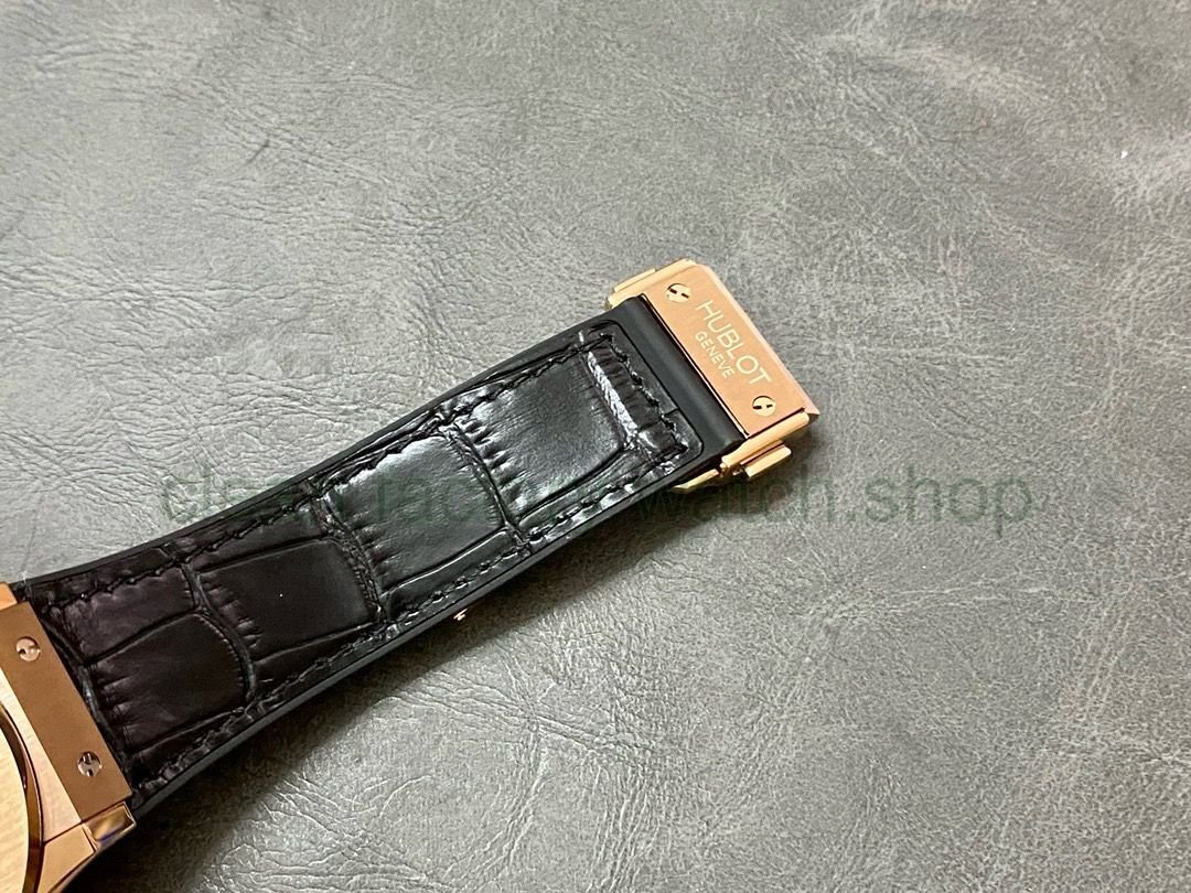 e5a8e1b9-5d55-4434-b0c2-3f4a344209c7 e5a8e1b9-5d55-4434-b0c2-3f4a344209c7