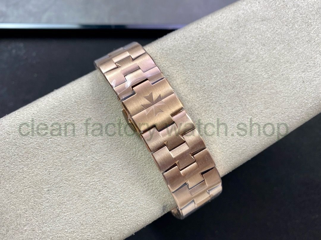 ec79cc9d-fe27-491a-b4b1-15ca228cf822 ec79cc9d-fe27-491a-b4b1-15ca228cf822