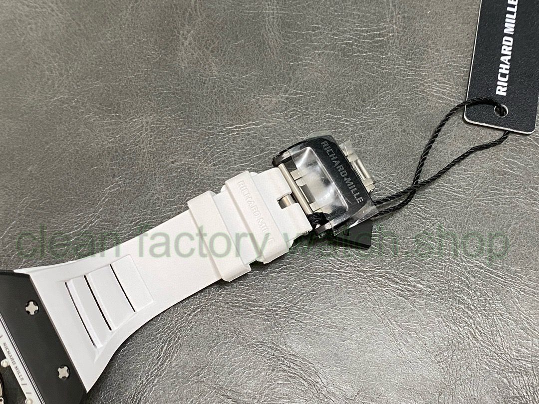 ef7b6fb1-8ec4-439d-922b-5858796f87da ef7b6fb1-8ec4-439d-922b-5858796f87da