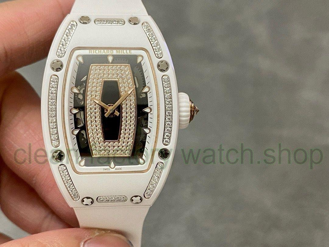 efeb015e 3b9f 42be a3c3 79152eb06092 Clean Factory Watch