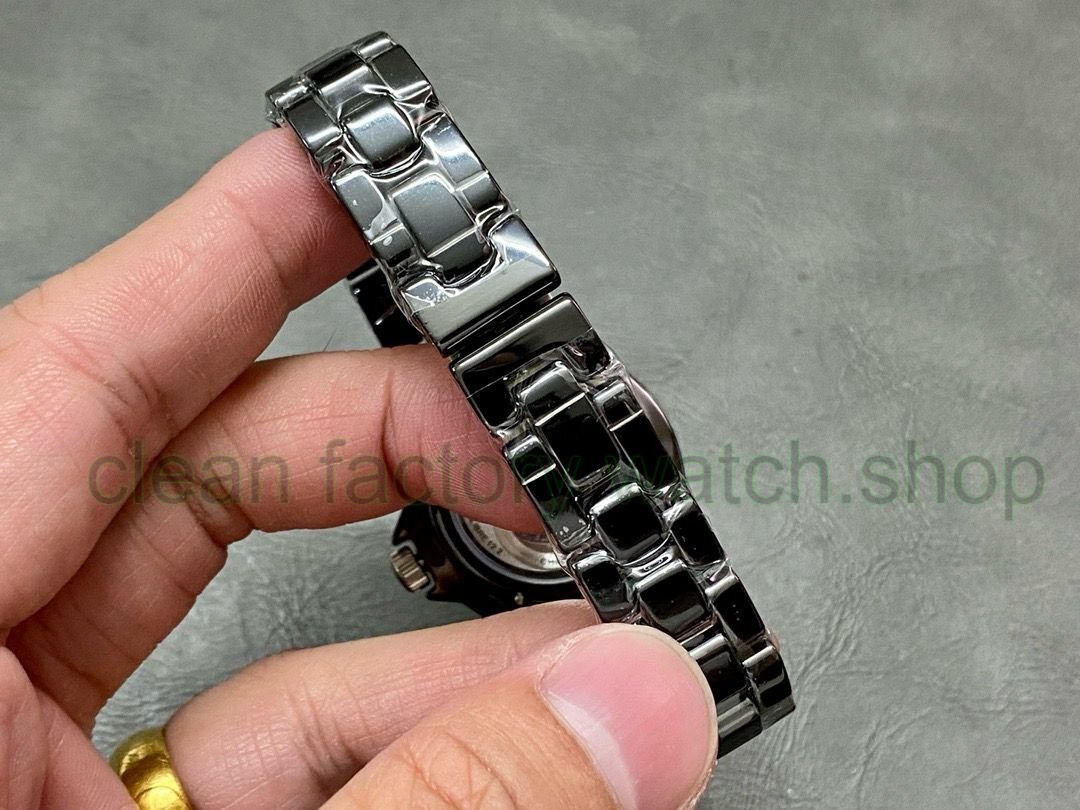 fc0dea8f-c6fc-42cc-ac15-2546b31548f9 fc0dea8f-c6fc-42cc-ac15-2546b31548f9