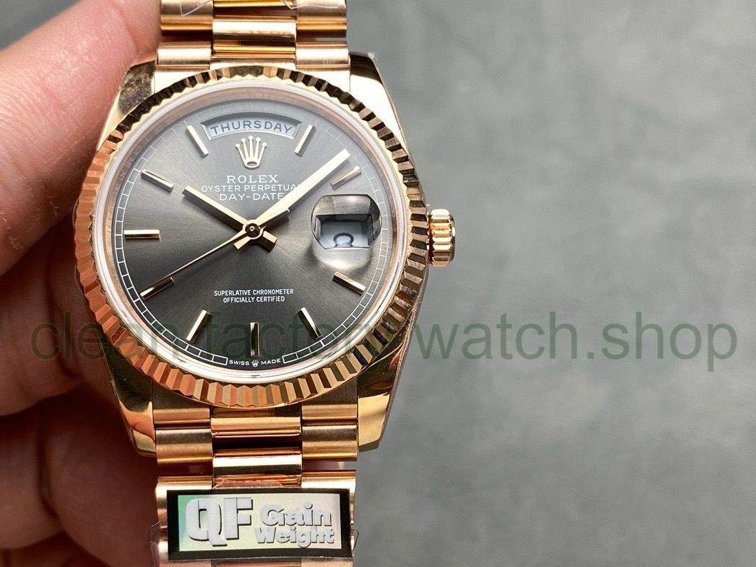 1e3f30c9 423b 4d4b 8826 d511bab5cab1 Clean Factory Watch