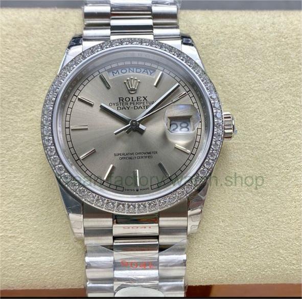 8+ Factory ‘Counterweight’ Rolex Day-Date 128349RBR-0001 36mm Diamond Bezel Full White Gold Silver Dial 1 310d7dec d4ad 42c3 8831 f8f32319f47a Clean Factory Watch