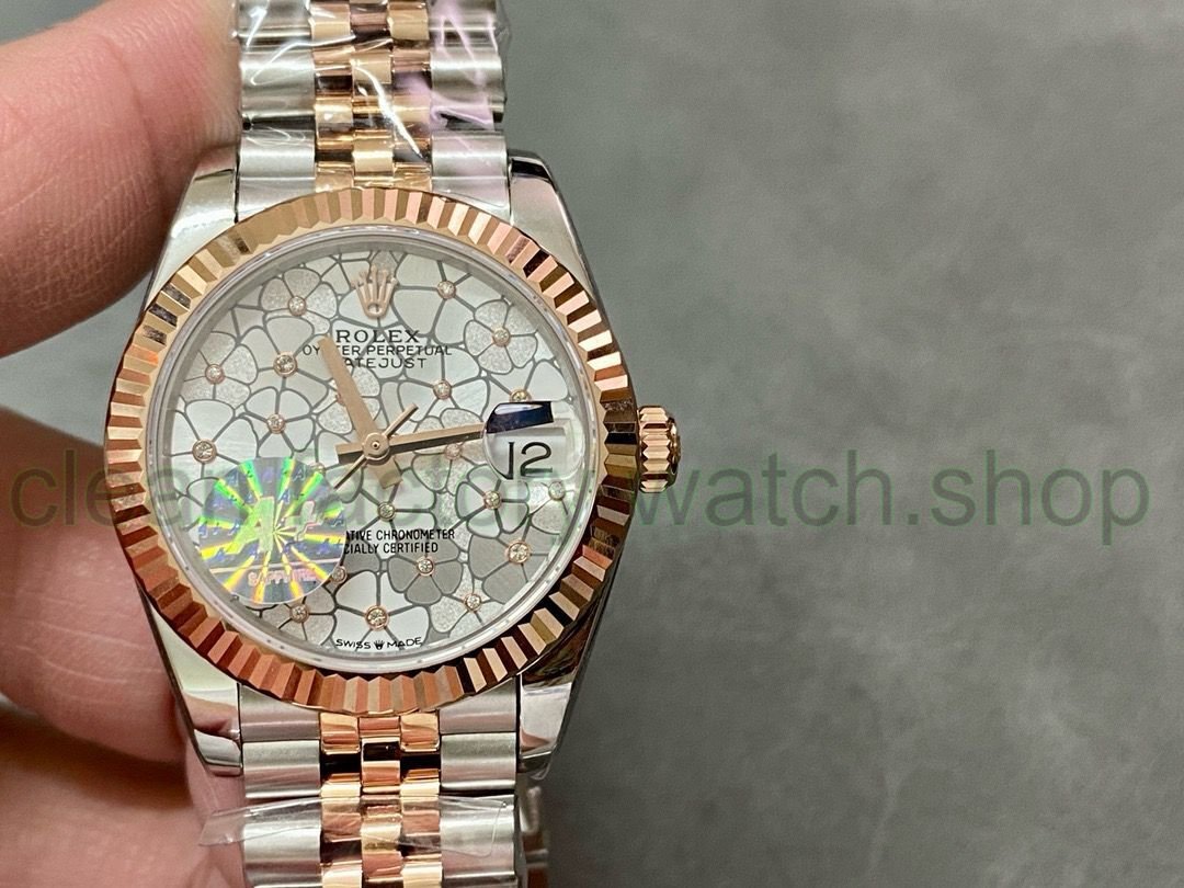 3c970692 b228 48ff 99e7 79372a1396e2 Clean Factory Watch