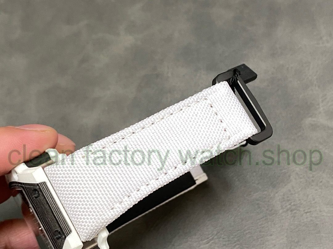 4d1f219d-f00e-48f9-8939-a84af0de30ba 4d1f219d-f00e-48f9-8939-a84af0de30ba