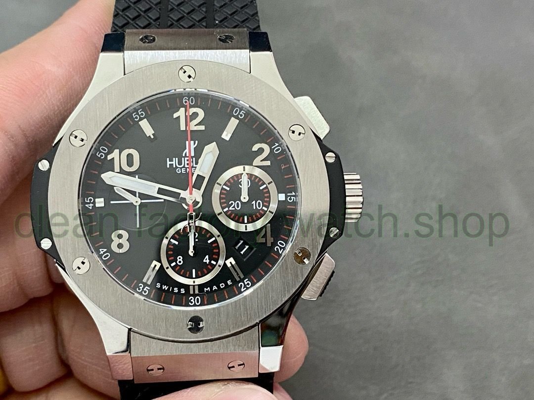 c5c3ee2f 8d2e 4720 a954 743f70a4d05f Clean Factory Watch