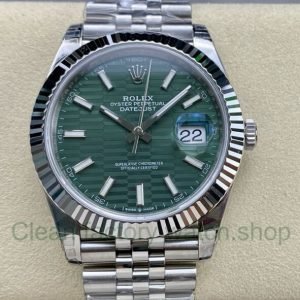 0076a1cb e1f3 4729 acf0 be2e3504780d Clean Factory Watch