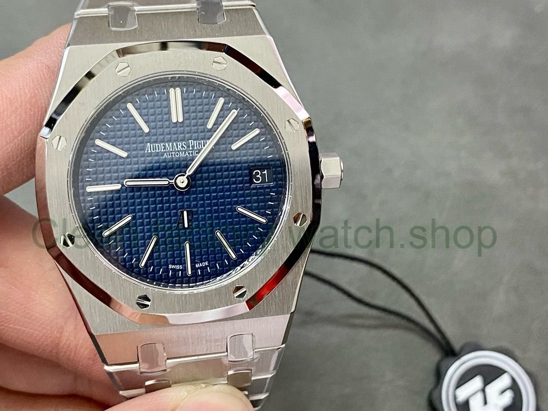 552e7fa8 7508 455a b379 1fdb3b3a5eb3 Clean Factory Watch