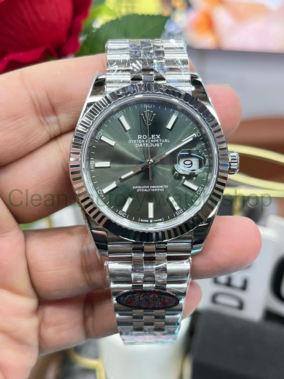 57f9d3dd 665d 4180 b312 153c6b19e37e Clean Factory Watch