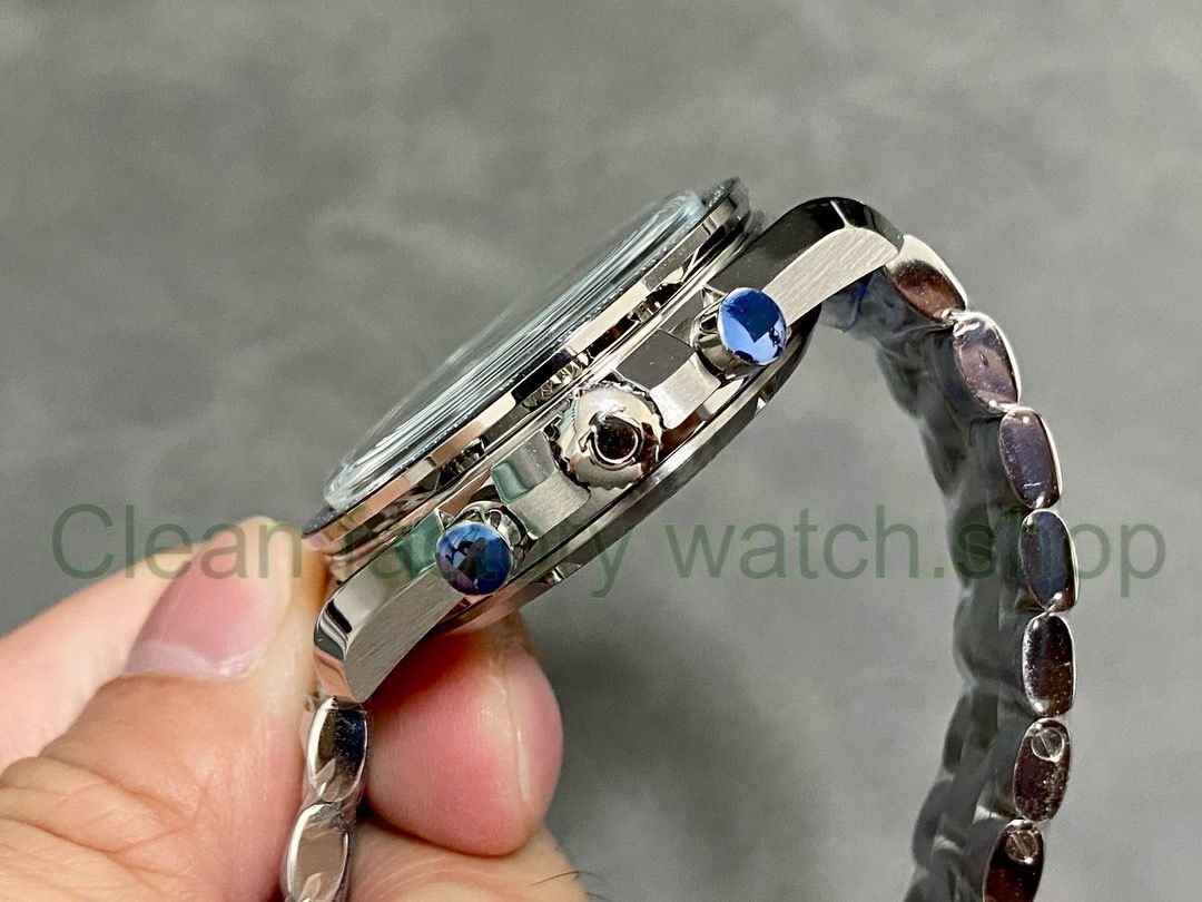 590692c8-3beb-4bf6-8d8a-9e14b9ed2d50 590692c8-3beb-4bf6-8d8a-9e14b9ed2d50