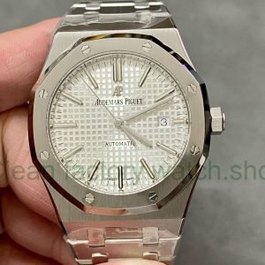 63489a45 9410 4a4b 805c 34c8986c0cd5 Clean Factory Watch