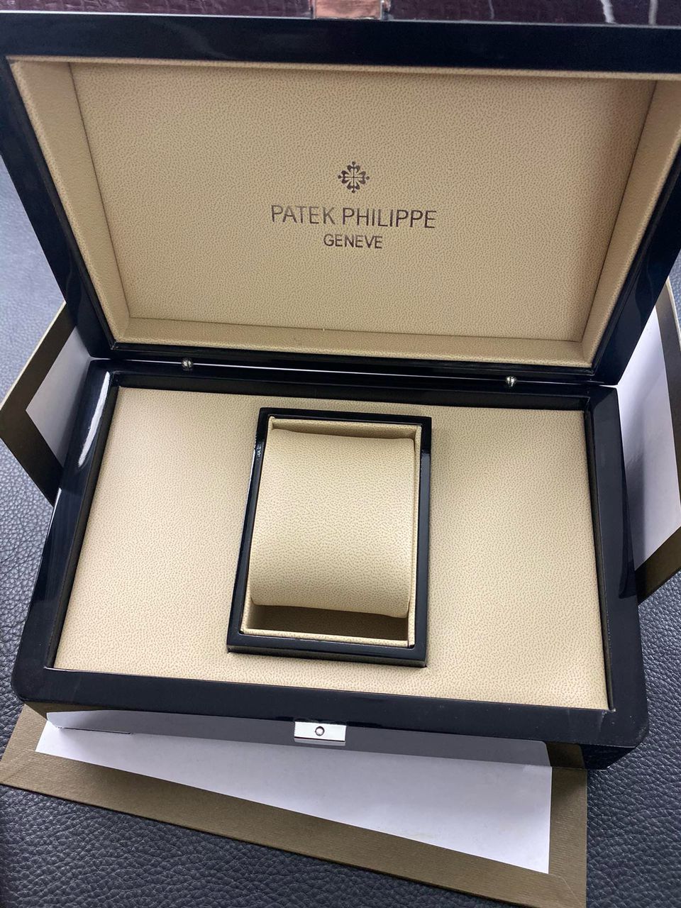Patek Philippe Box Full Set 4 WhatsApp Image 2024 10 31 at 1.57.13 PM Clean Factory Watch