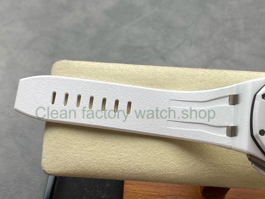 646eb7ff-86e6-4e8f-9544-3ba25b85b38f 646eb7ff-86e6-4e8f-9544-3ba25b85b38f