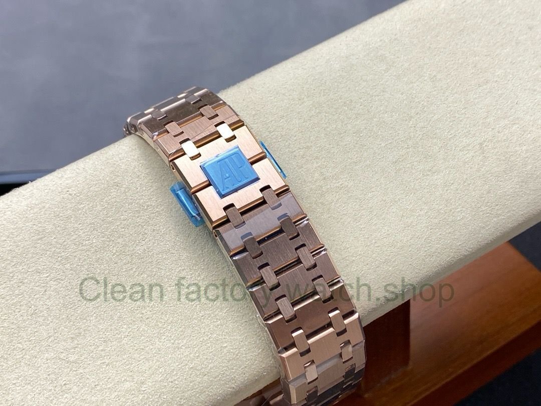 9028a4e4-fee1-4cb2-9cab-cb5ea3569767 9028a4e4-fee1-4cb2-9cab-cb5ea3569767