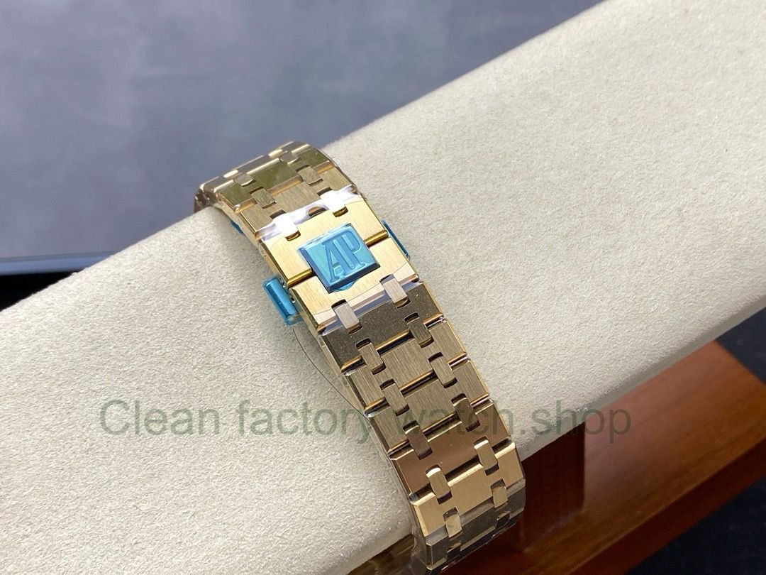 923f2efc-712f-4972-907a-c87f452353bf 923f2efc-712f-4972-907a-c87f452353bf